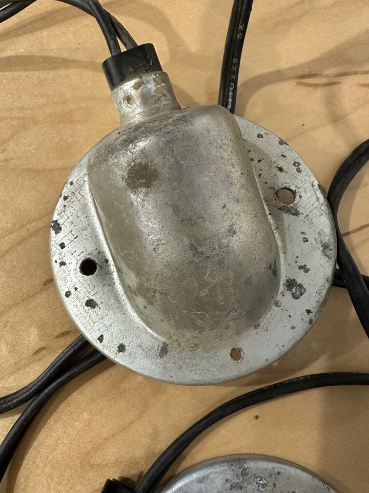 Enchufes de lámpara de luz domo Plymouth Barracuda 1966 1965 1964 MoPar 64 65 66 Cuda Foto 3 de 4