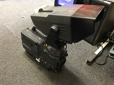 Sony Betacam SP BVW-D600 Camcorder w/ SONY BVF-55 VIEWFINDER 5