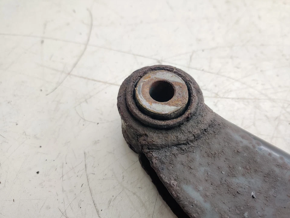 2012 VAUXHALL ANTARA 2.2 DIESEL PAIR OF REAR CONTROL ARMS - Image 4 of 4