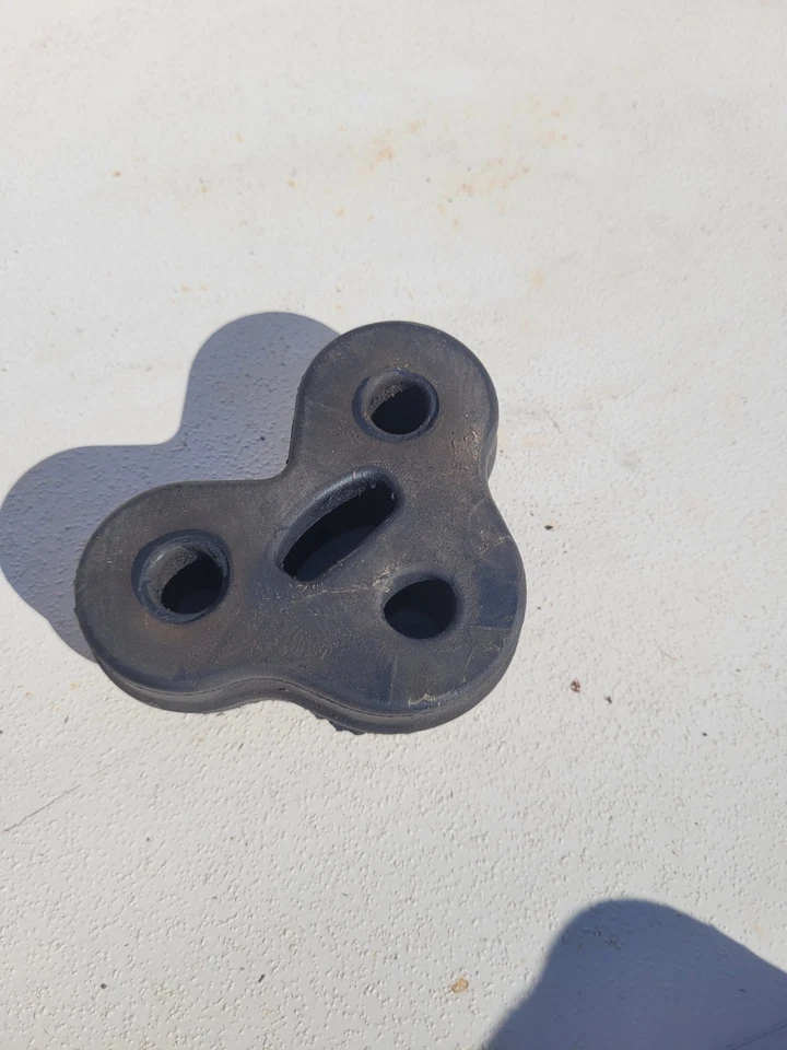 04-06 捷豹 XJ8 XJR VDP X350 排气消声器 悬挂式橡胶底座 原始设备制造商 — 第 3/4 张图片