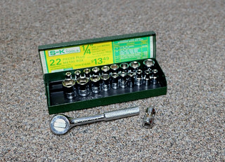 VINTAGE S.K. TOOL 1/4" RATCHET/SOCKET SET CASE with TRAY AND TOOL SET METRIC SAE