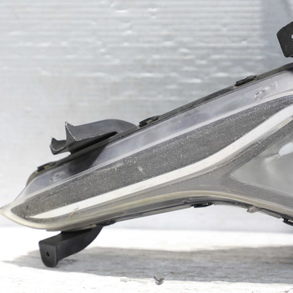 2014-2015 Hyundai Elantra Base Right Side T/Signal Parking Lamp OEM 92202-3X - Image 3 of 4