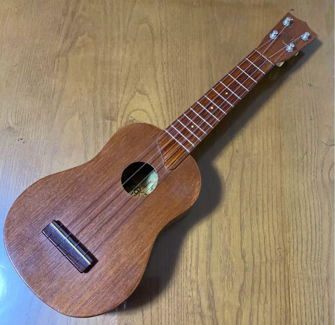 Keiki Ukuleles Sandalwood Mini Ukelele