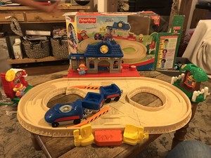 fisher price little people train set