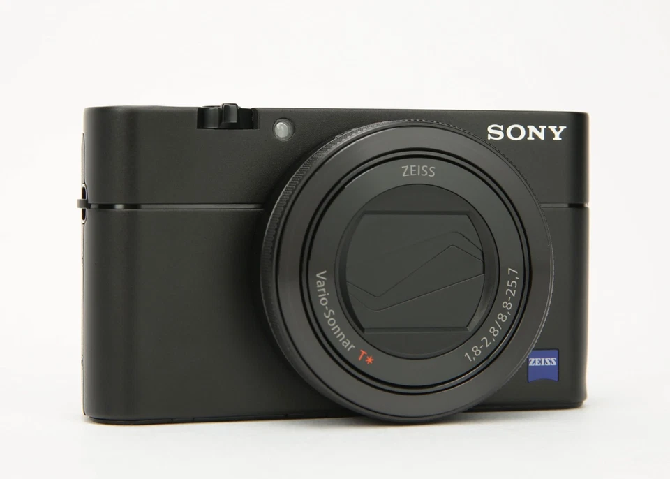 Sony Cyber-shot RX100 VA (DSC-RX100M5A) Compact Digital Camera 20.1MP, 2.9x Zoom - Image 2 of 4