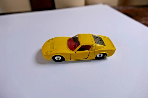 matchbox lesney no. 33 lamorghini miura reg wheel - excellent