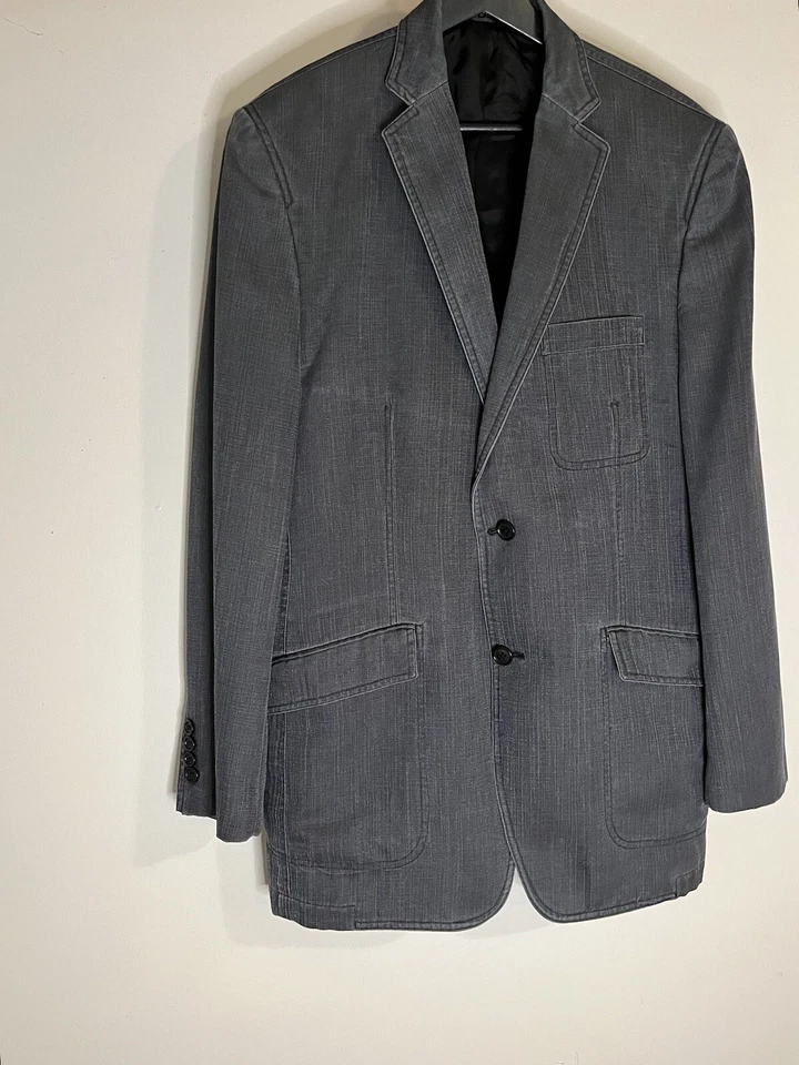 DKNY Men’s Classic Black/Grey 2 Botton Up Blazer Formal Coat Size 42L - Image 2 of 4