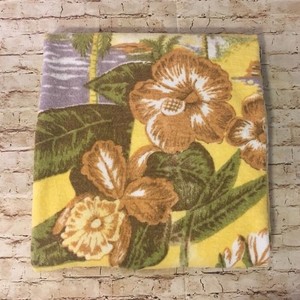 IZOD-Resort-Aloha-Beach-Towel-Hawaiian-Flowers-Island-Ocean-61-034-x-29-034-BinT