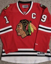 Jonathan Toews Chicago Blackhawks Jersey Womens Medium Reebok Red Stitched NHL