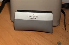 kate spade new york WLR00122 Bi-Fold Leather Slim Wallet