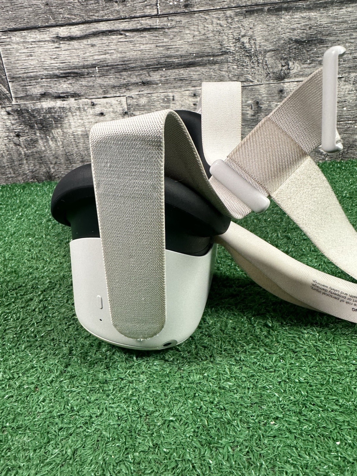 Oculus Meta Quest 2 VR Headset - Headset ONLY No Controllers FREE SHIPPING