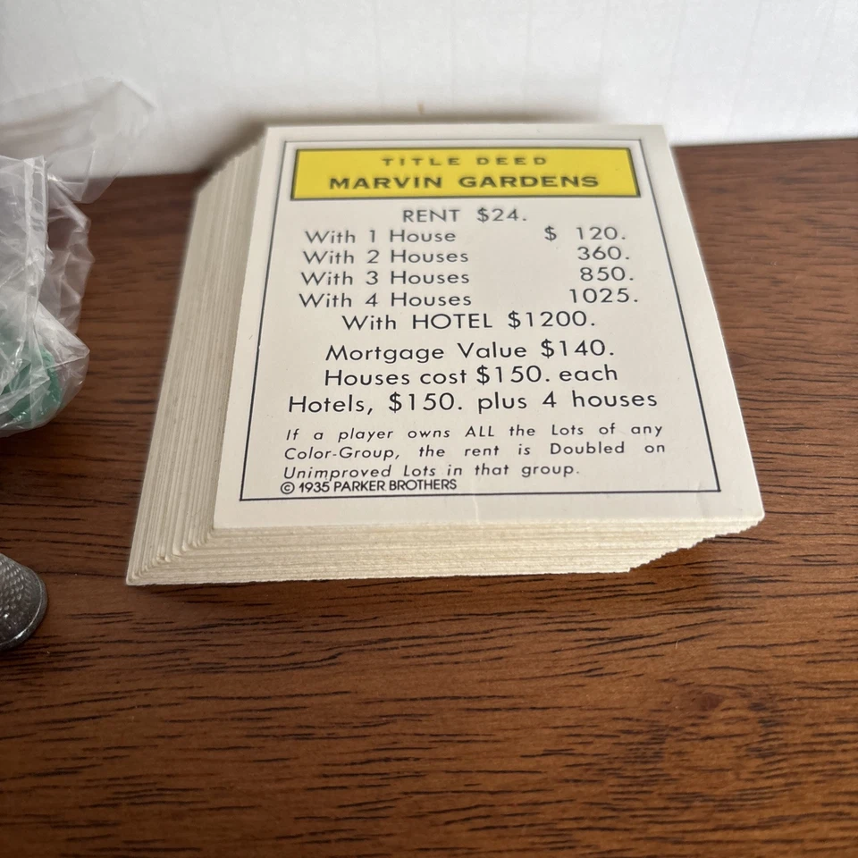 Piezas de repuesto Monopoly (32) casas (12) hoteles (10) fichas + todas las propiedades Foto 4 de 4