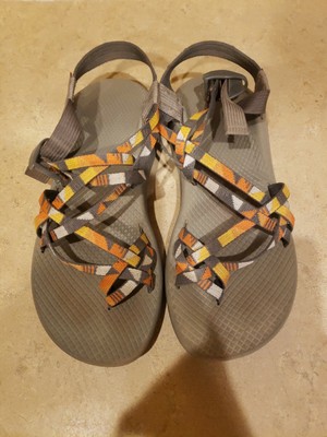 womens 9 wide chacos