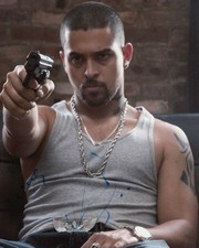 Wilmer Valderrama Sexy Muscle Gun Signed Autographed 8x10 Photo RD