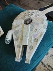 Vintage Star Wars Millennium Falcon 1995 Lewis Galoob Toys w/ 8 Figures