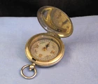 NICE CLEAN  ANTIQUE WW1 DENNISON MILITARY FIELD COMPASS BROAD ARROW MARK 1917