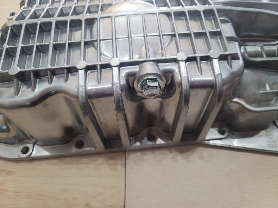 Pan de aceite del motor Dorman 264-587 apto para Ford Escape Fusion Fiesta Transit 14-19 Foto 3 de 4