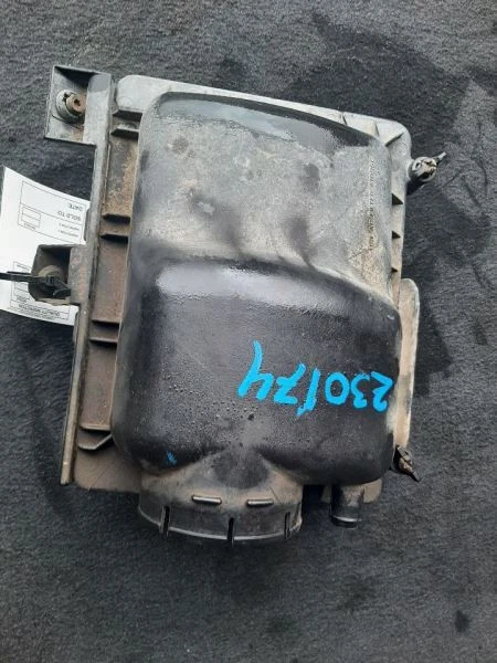 Purificador de aire 94-96 Chevrolet Caprice 25163341 Foto 2 de 4