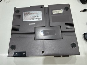 Nintendo NES Control Deck Konsole und 2 Controller Ref H174
