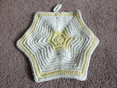 Beautiful Collectible Handmade Crocheted Pot Holder Off White Yellow 6'' Loop