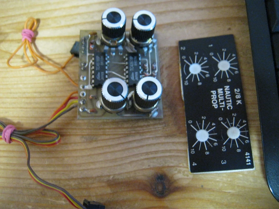 Ausbauset Graupner 2/8 K Nautic Multi- Prop Modul 4141 + Decoder 4142 - Bild 2 von 4