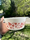 Pyrex White & Pink Gooseberry Casserole Bowl Dish 474-B 1.5 Quart No Lid Vintage