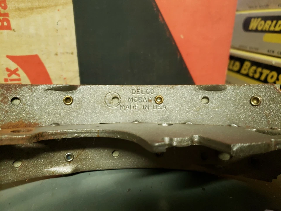 REMANUFACTURED BENDIX R472 REAR Brake Shoes 78-80 CHEVY/OLDS/BUICK/PONTIAC/GMC - Imagem 3 de 4