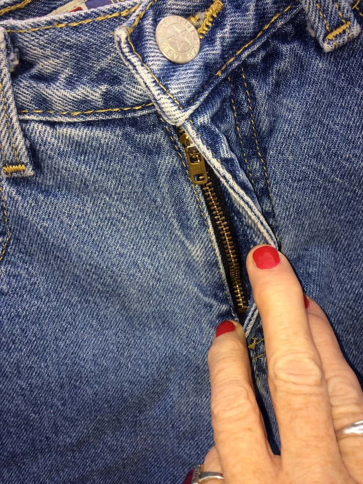 FADED GLORY Girls Blue Denim Embroidery Flowers Detail Flare Leg Jeans Sz 10 - Image 4 of 4