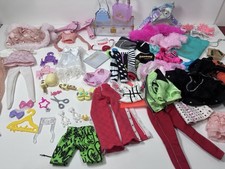 Rainbow High & Lol OMG & Bratz Mixed Clothes ...