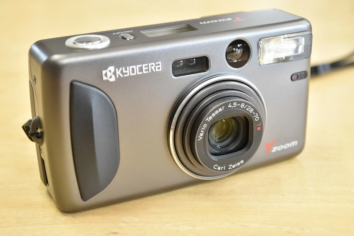 YASHICA T4 slim t ジャンク Yashica T4 3.5 35mm Carl Zeiss Japan Camera For Parts / Repair