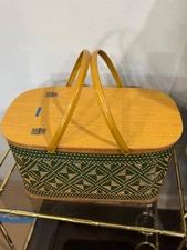 Vintage Hawkeye Burlington Woven Picnic Basket Green