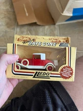 Days Gone Lledo red and white 34 rolls royce playboy
