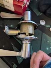 Schlage Flair Bed And Bath Satin Chrome Locking Door Lever Lock F40 MER 626