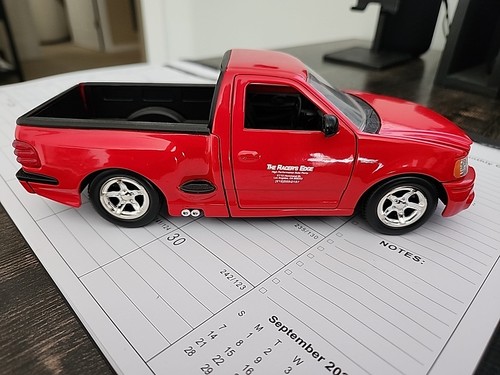 Jada Toys 1/24 Fast & Furious 1999 Ford F-150 SVT Lightning Truck 99574