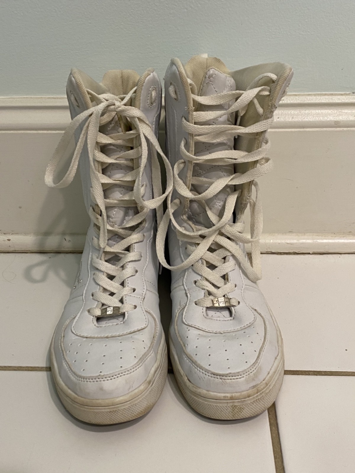 White Super High Top Lace Up Sneakers Women's Size 9