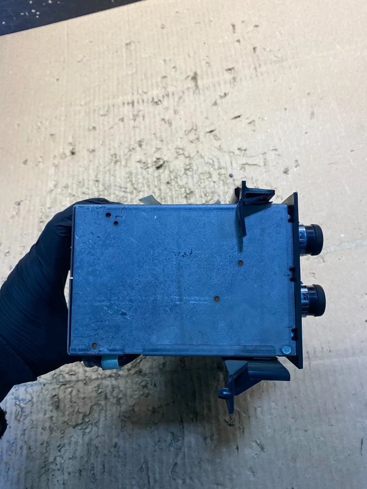 1993 - 1996 年凯迪拉克 Fleetwood 磁带收音机调幅/调频播放器 u1687 DG — 第 2/4 张图片