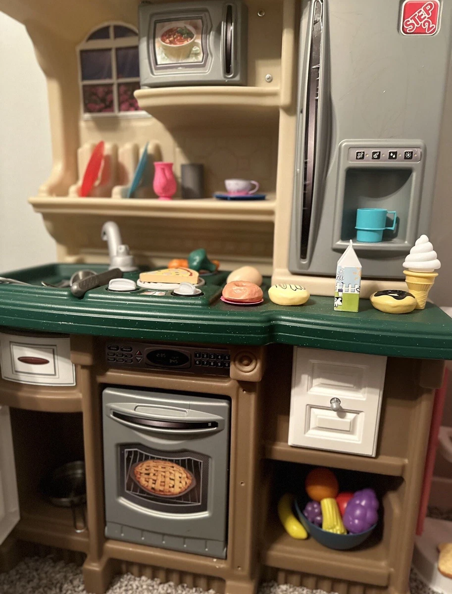Green play kitchen sales