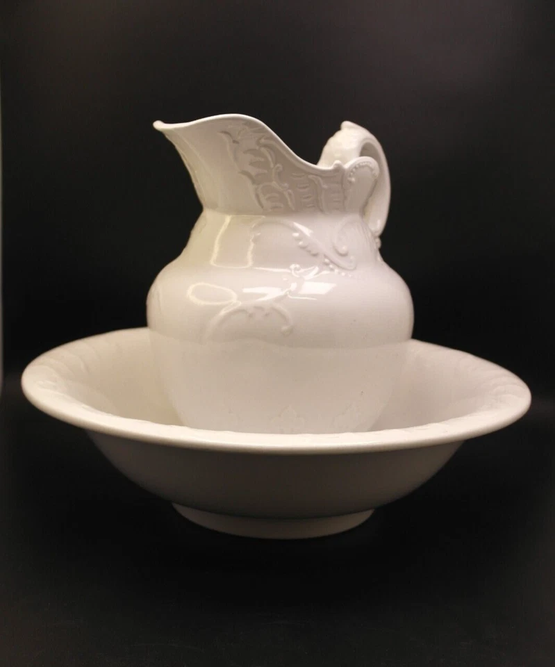 Antiguo juego de jarra grande y lavabo Etruria & Mellor casa de campo blanco puro Foto 2 de 4