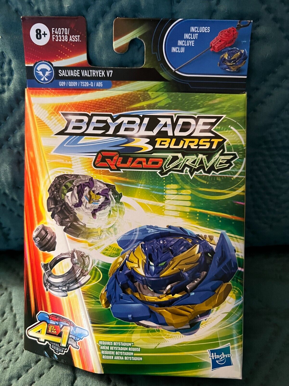  BEYBLADE Burst QuadDrive Salvage Valtryek V7 Spinning Top  Starter Pack – Juego de batalla tipo ataque/resistencia con lanzador,  juguete para niños : Juguetes y Juegos