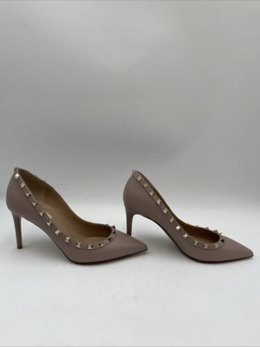 Women’s Valentino Rockstud Accents Leather Pumps Neutrals Size 39.5