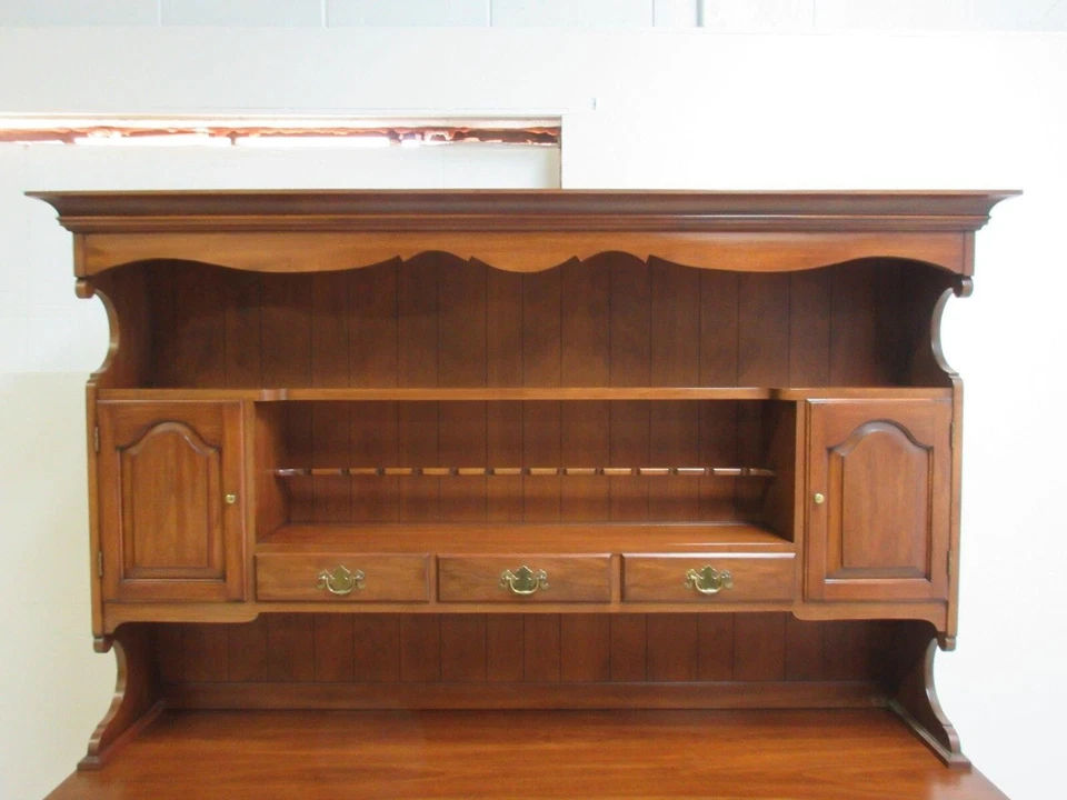 Aparador Henkel Harris China Cabinet Hutch Breakfront negro cereza Chippendale Foto 2 de 4