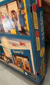 Lego City 7848 Toys "R" Us Truck Retired Limited Edition 2010 ~Brand New~