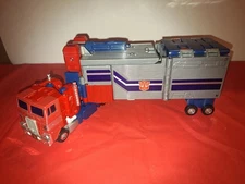 TRANSFORMERS G1 POWER MASTER OPTIMUS PRIME COMMEMORATIVE EDITION TOYS R US