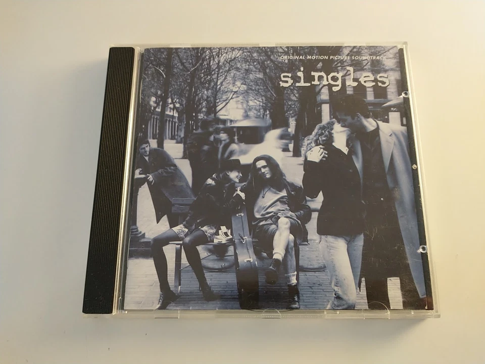 Singles Soundtrack Japan CD 1992 Alice In Chains Pearl Jam Mudhoney Soundgarden - Bild 2 von 4