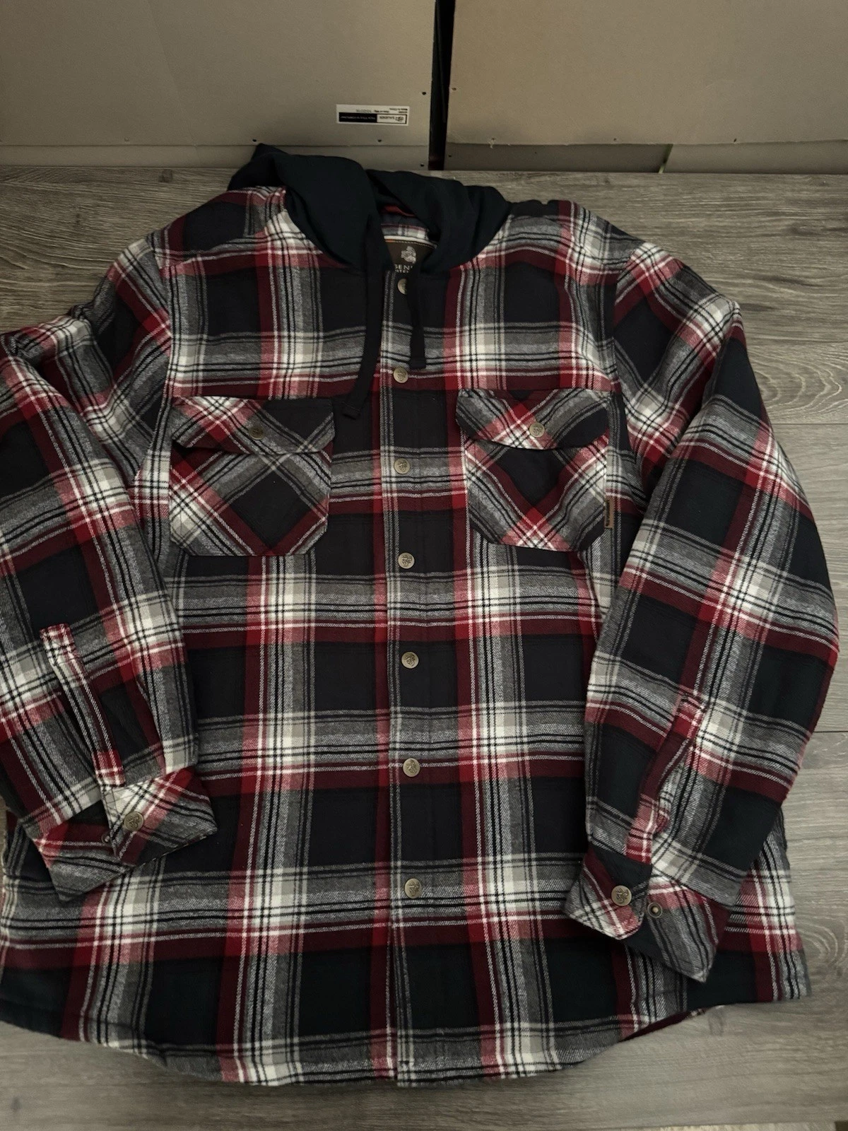 Legendary Outfitters Mens XL Flannel Hoodie Shirt Jacket Snap Red Black Plaid
