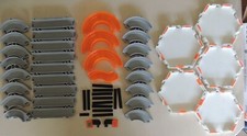 Hexbug Nano, parts only, no Hexbugs included. Most of Nano elevation set