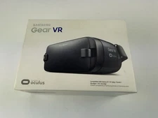Open Box Samsung Gear VR Virtual Reality Headset SM-R323 Powered By Oculus