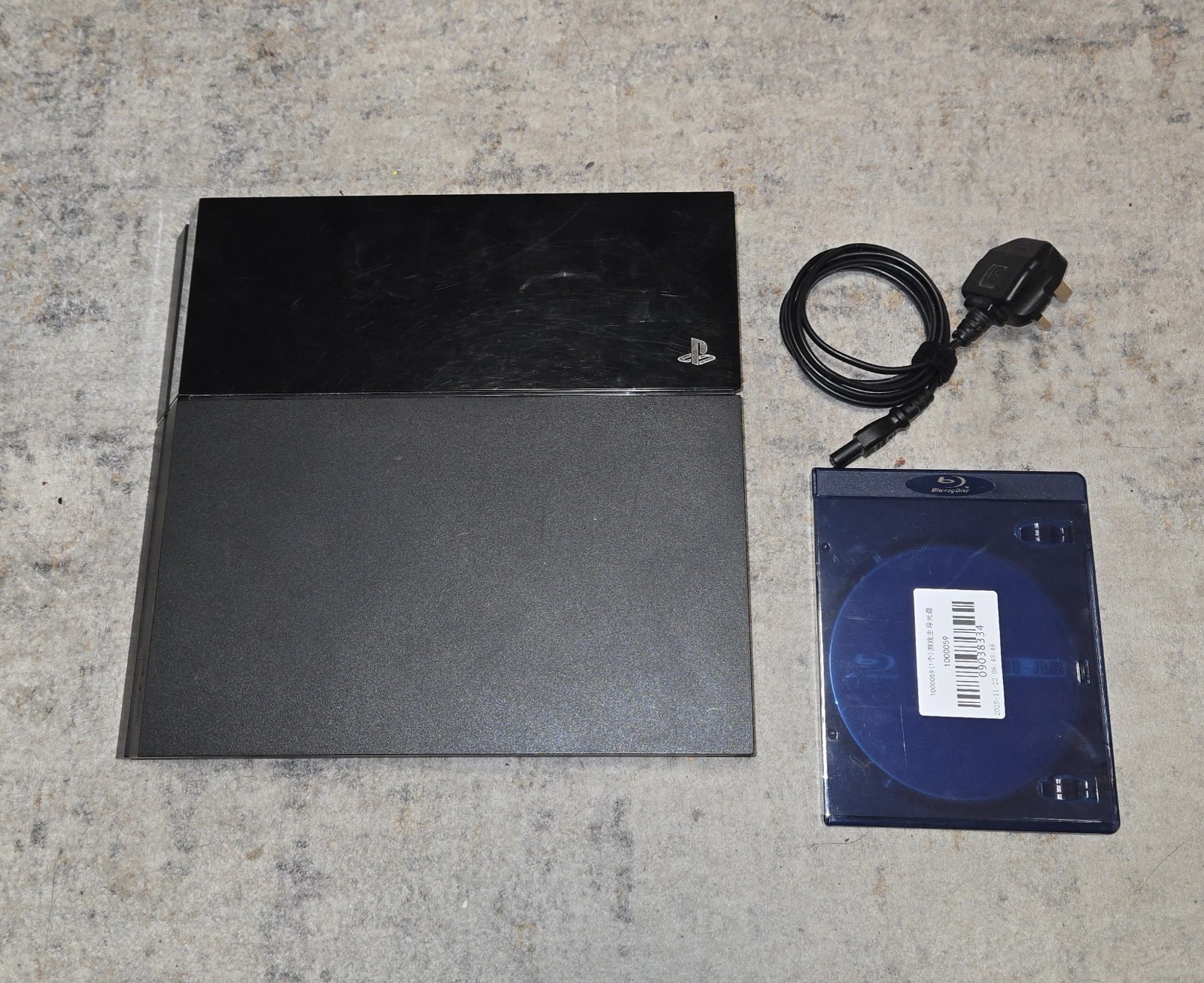 Sony PlayStation 4 PS4 500GBLow Firmware 10.70 – New Thermal Paste