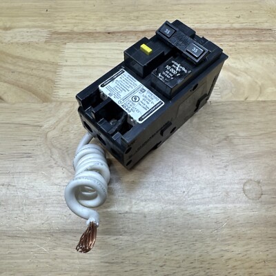 Square D HOM235GFI 2 P 35 Amp 240V Ground Fault GFI Circuit Breaker Tested