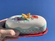 PIONEER WOMAN brand new Floral Butterfly Butter Dish Base & Lid Cover ❤️sj10m1